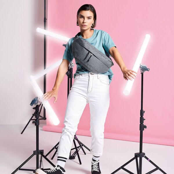 Oversized cross body bag Thumbnail